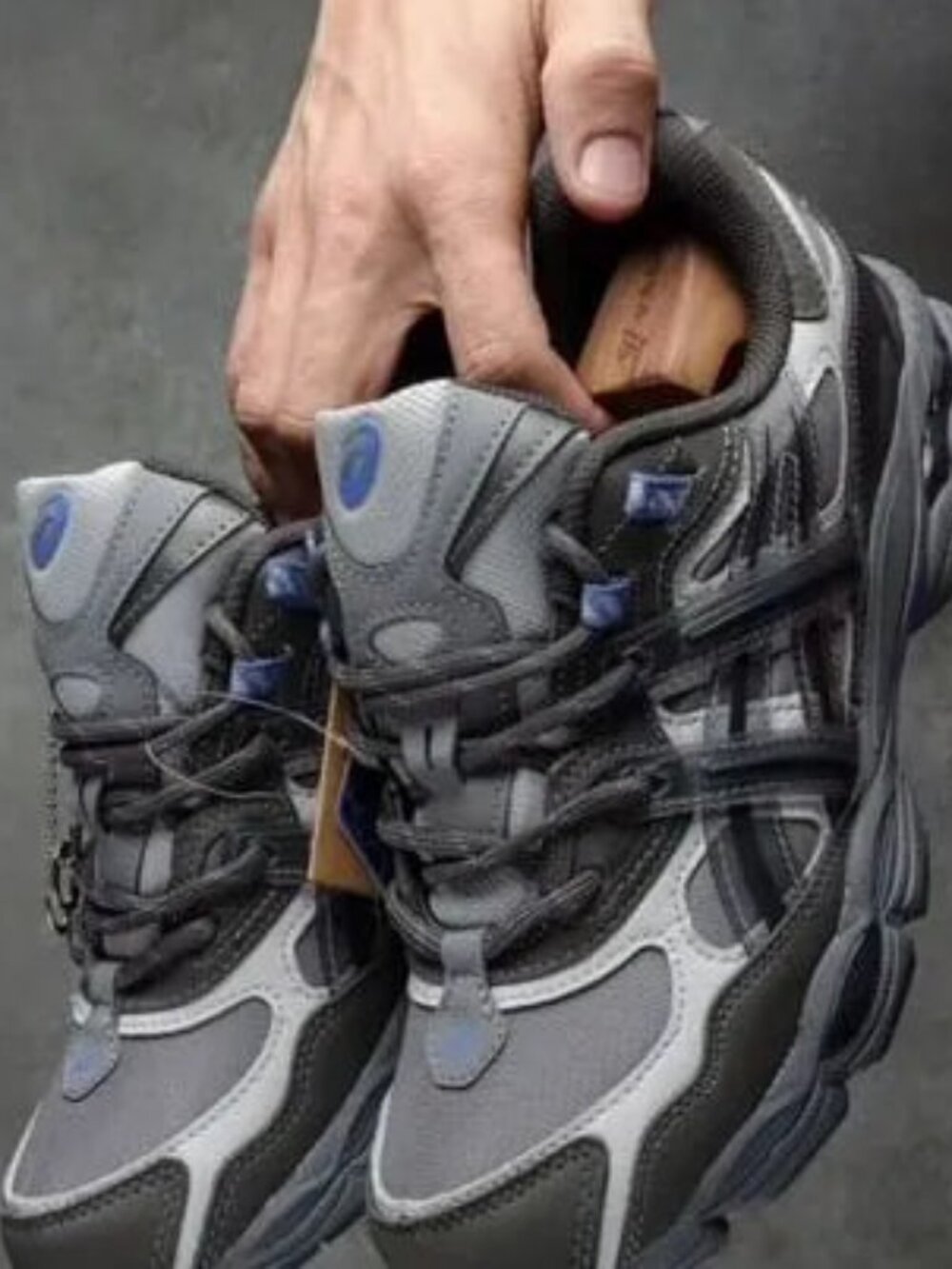 ASICS Gel-Nimbus 9 Black Grey Blue Sneakers